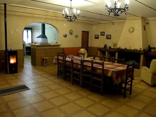 CASA RURAL ZUMACARES en SAN CLEMENTE — foto 2