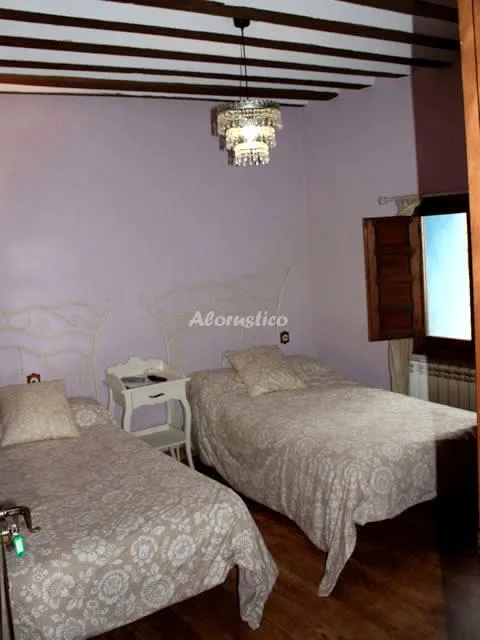 CASA RURAL LAS CARRETAS en ALMODOVAR DEL PINAR — miniatura 5