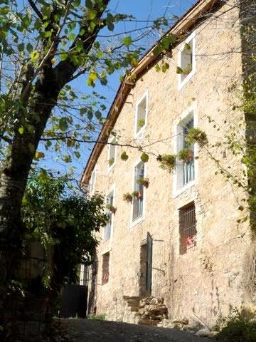 MASÍA DEL BELL SOLA en SAN JOAN DE LAS ABADESES — foto 2