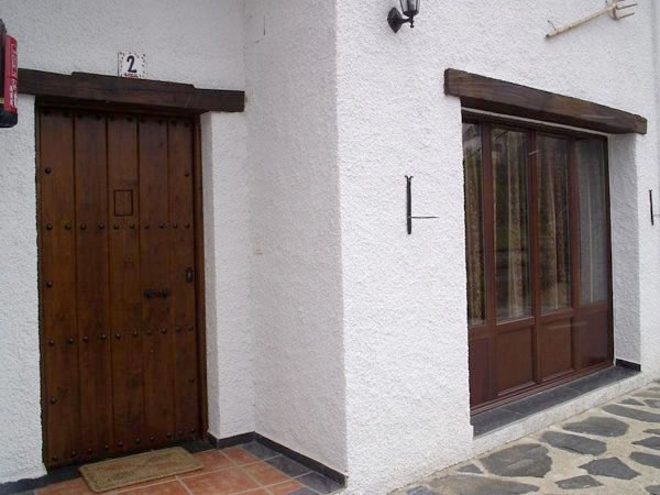 Alojamiento turístico APARTAMENTO NOGAL en BÉRCHULES, GRANADA
