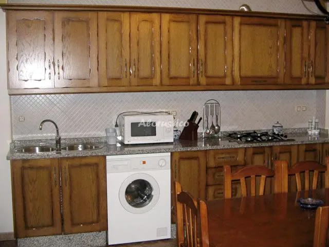 ALOJAMIENTOS LAS ERAS 1 en YEGEN — foto 2