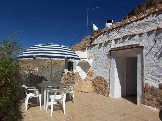 CUEVAS PATASECA-CUEVA LA GARITA en GORAFE — foto 2