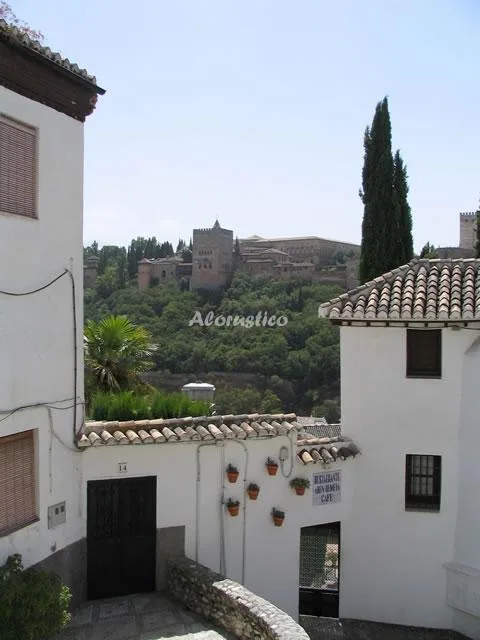 EL BALCÓN DEL ALBAICÍN-BAJO B en GRANADA — miniatura 22