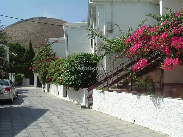 CASA LOS GERÁNEOS en CASTELL DE FERRO — foto 2