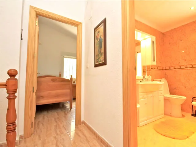 CASA CAROLINA en MOCLÍN — miniatura 5