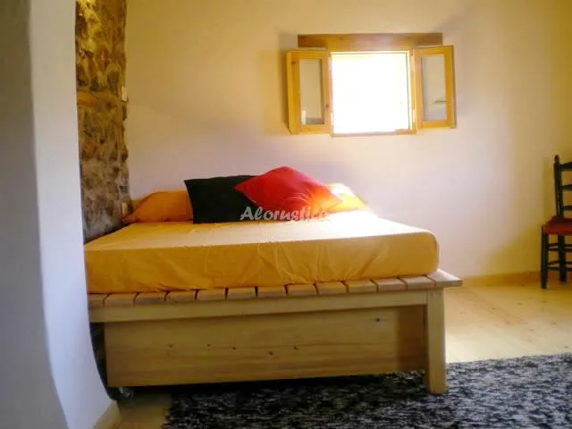 EL PAJAR DE ANGELINES en TOCÓN DE QUÉNTAR — miniatura 4