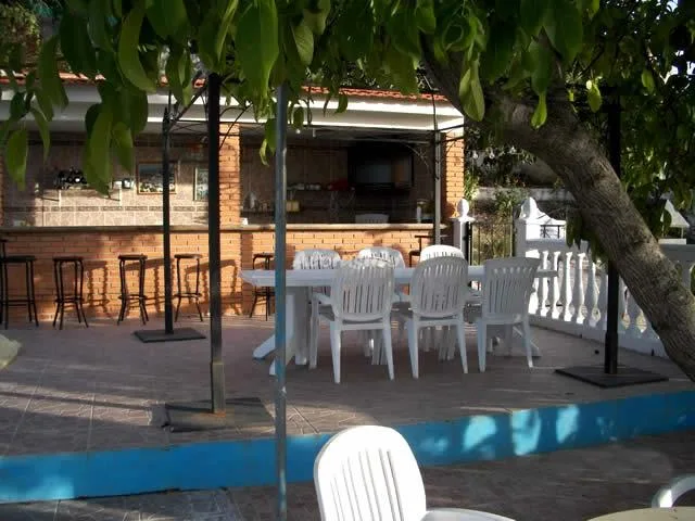 VILLA ALICIA en MONTEFRÍO — miniatura 12