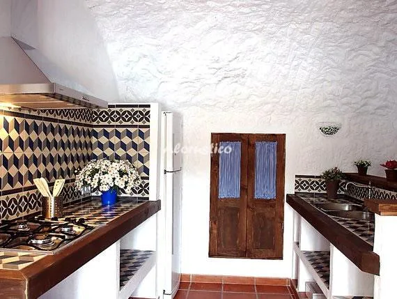 CUEVA ADONIA en FREILA — miniatura 4