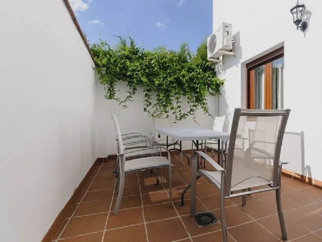 Alojamiento turístico ALOJAMIENTOS MEDINA-EL CASTILLEJO en GÜEVÉJAR · GRANADA