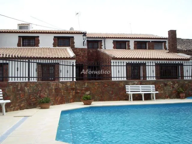 CORTIJO EL REY - CASTILLO en CAMPO CAMARA — foto 2