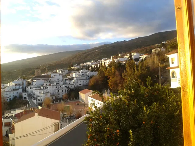 Alojamiento turístico APARTAMENTOS VÁLOR en VÁLOR · GRANADA