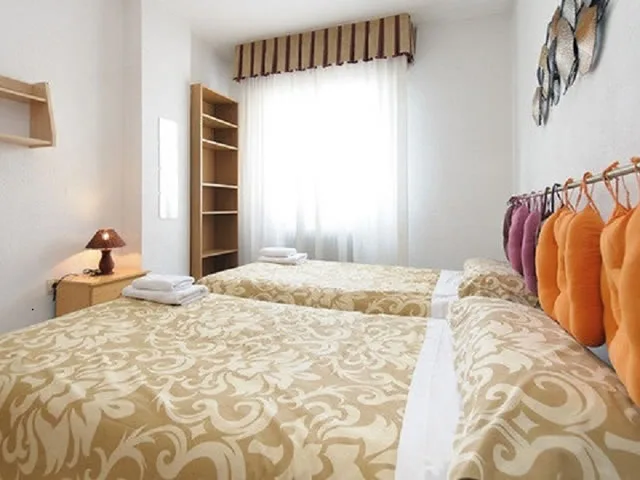 APARTAMENTO PLAZA DE TOROS en GRANADA — miniatura 6