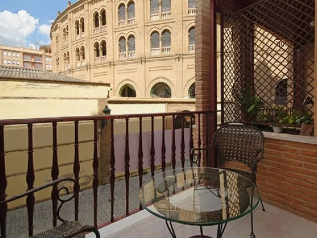 APARTAMENTO PLAZA DE TOROS en GRANADA — miniatura 4