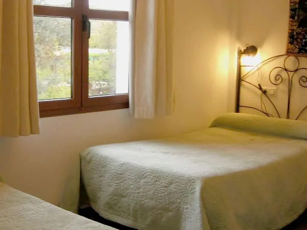 CASA RURAL LOS NARANJOS DEL VALLE en MELEGÍS — miniatura 4