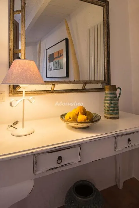 CASA DE LA ROCA en PITRES — miniatura 14