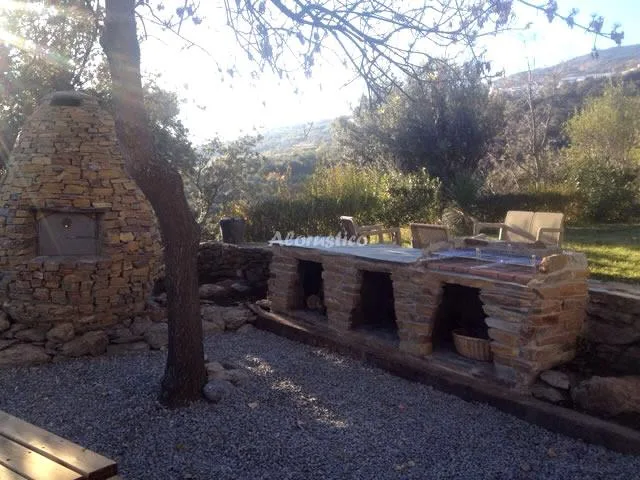CASA DE LA ROCA en PITRES — miniatura 7