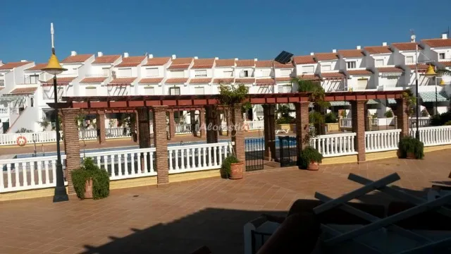 Alojamiento turístico CASA CALAHONDA en CALAHONDA · GRANADA