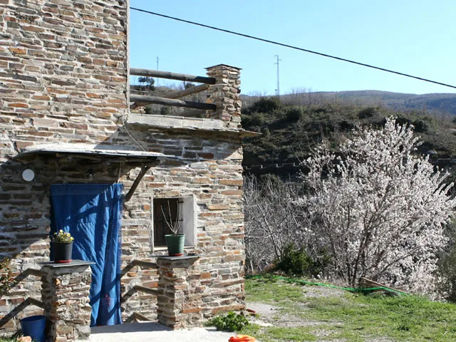 CORTIJO LOS ALACRANES en BUSQUISTAR — miniatura 14