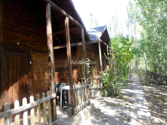 Alojamiento turístico CABAÑAS ALBARAKA. en LAROLES, GRANADA