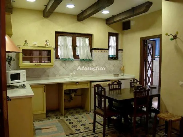 CASA ROJA en GRANADA — miniatura 4