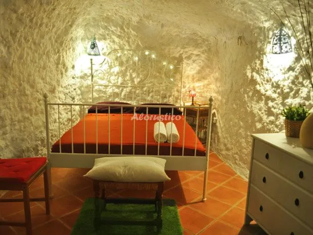 CUEVA ALBAYZIN en GRANADA — miniatura 4