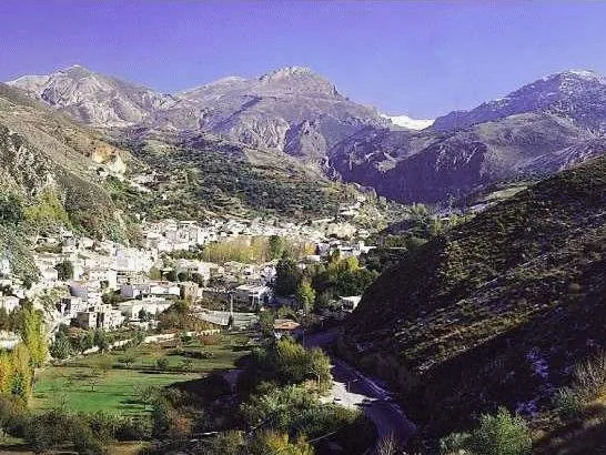 Alojamiento turístico CHALET COLINAS en MONACHIL · GRANADA