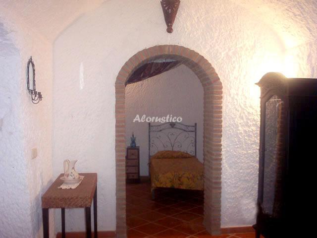 CUEVA DEL ABUELO CANO en PURULLENA — foto 3