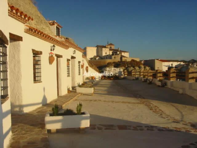 CASA CUEVA Nº1 en CASTILLEJAR — foto 2