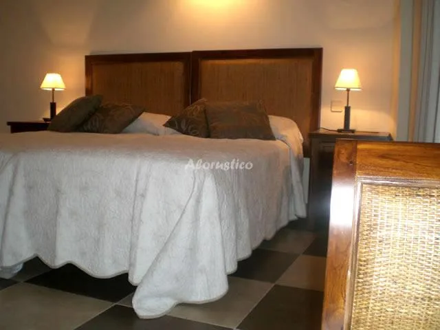 CASA DEL CASTILLO - HABIT. PIEDRA (1ª PLANTA-MATRIMONIO) en SIGÜENZA — miniatura 9