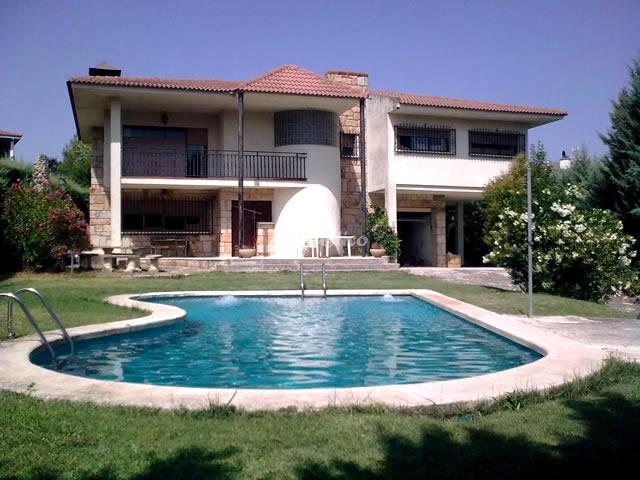 Alojamiento turístico CHALET DOÑA JIMENA en JADRAQUE, GUADALAJARA