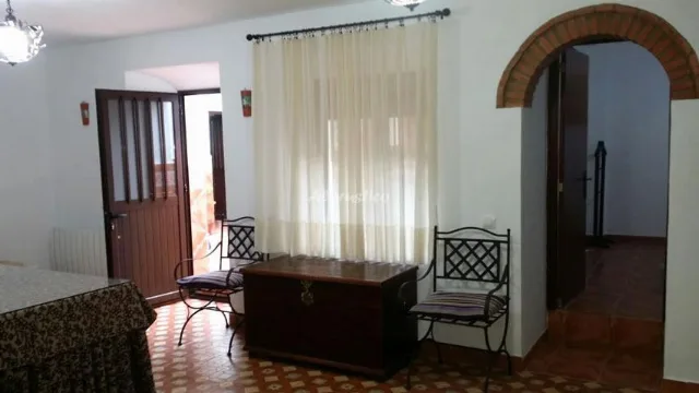 LA CASA DE LA FUENTE en ALDEA CANALEJA — foto 2