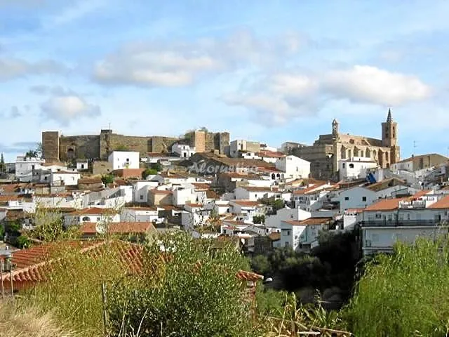 Alojamiento turístico CASA AROCHE en AROCHE · HUELVA