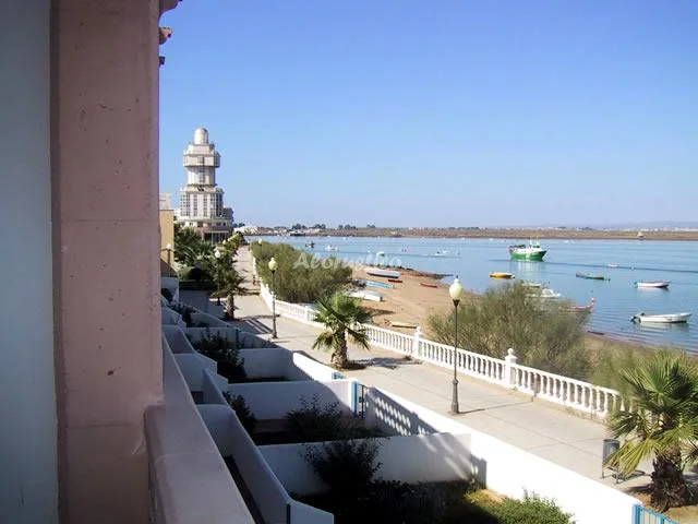 FARO DEL SUR-APTO ARRIBA 1 en ISLA CRISTINA — foto 3