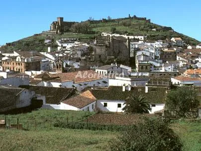 FONDA DEL CASTILLO en CUMBRES DE SAN BARTOLOME — miniatura 6
