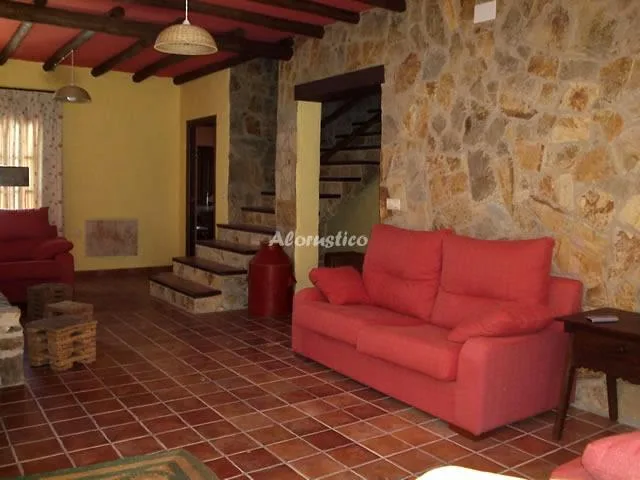 FONDA DEL CASTILLO en CUMBRES DE SAN BARTOLOME — miniatura 7