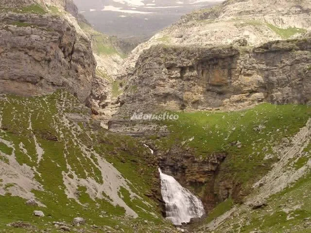 APARTAMENTO RÍO ARA en ALBELLA — miniatura 4