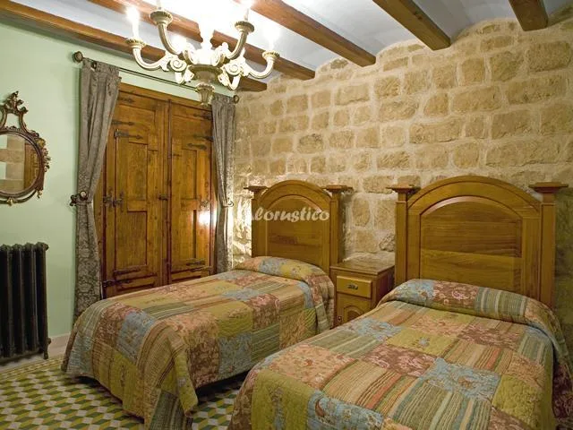 CASA CAVEZ--MATRIMONIO 1 en SANGARRÉN — miniatura 12