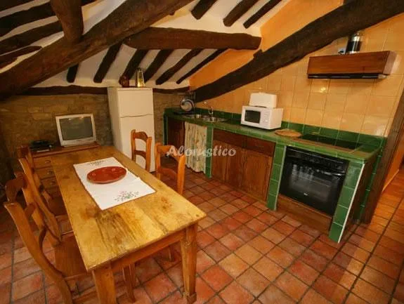 APARTAMENTO SEVIL en ALMAZORRE — foto 2
