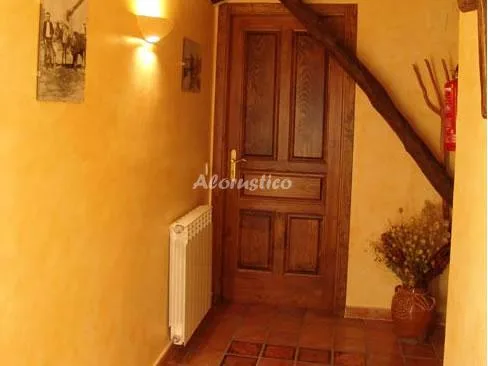 APARTAMENTO ARBE en ALMAZORRE — foto 2