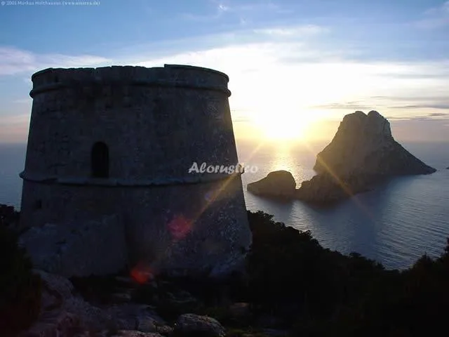 HUERTO DE LAS ADELFAS en SANTA EULALIA DEL RIO — miniatura 7