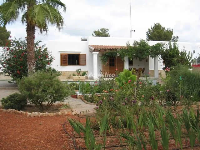 HUERTO DE LAS ADELFAS en SANTA EULALIA DEL RIO — foto 2