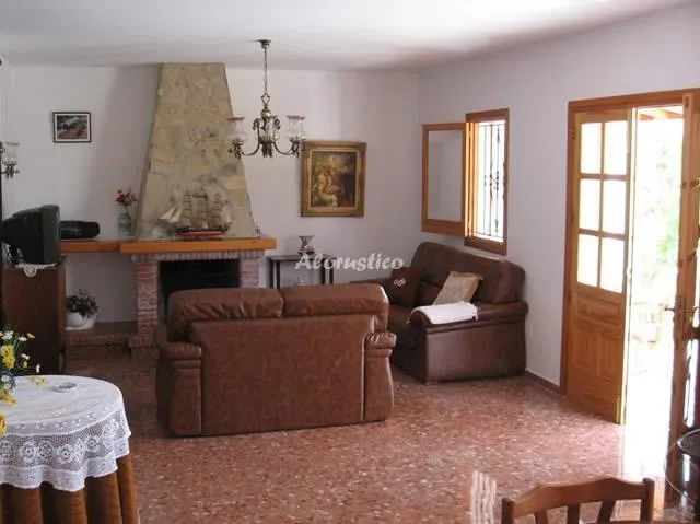 HUERTO DE LAS ADELFAS en SANTA EULALIA DEL RIO — foto 3