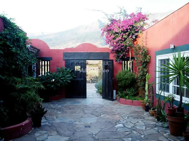 Alojamiento turístico FINCA LORE ARTE en ARAFO · ISLAS CANARIAS