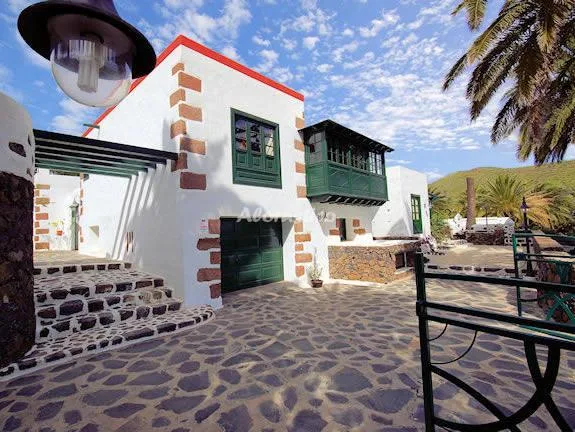 FINCA LA CRUCITA-CASA HARÍA en HARÍA — foto 1 de 27