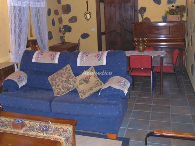 CASA LAS LLANADAS en GARAFIA — foto 3
