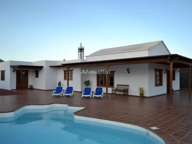 Alojamiento turístico VILLA TOMARE (CASA LOLA) en SAN BARTOLOMÉ (EL ISLOTE) · ISLAS CANARIAS