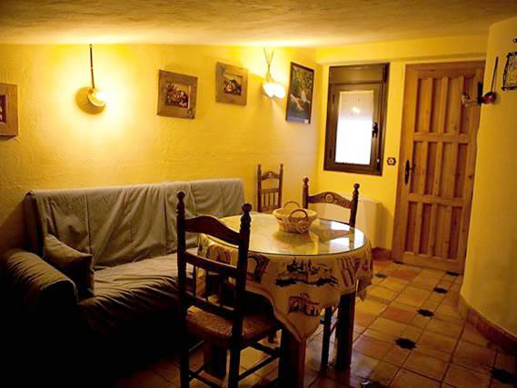 LA CASA DE LA ABUELA-APARTAMENTO GRANDE 1 en CAZORLA — foto 2