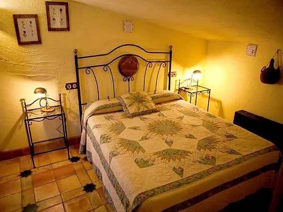 LA CASA DE LA ABUELA-APARTAMENTO GRANDE 1 en CAZORLA — foto 3