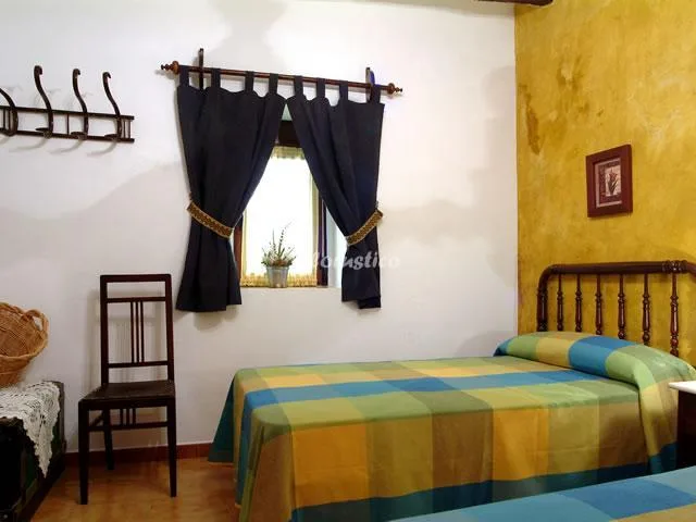 CASA HIERBABUENA en HINOJARES — miniatura 16