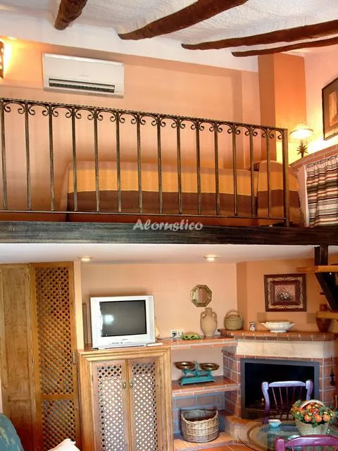 CASA TOMILLO en HINOJARES — miniatura 13